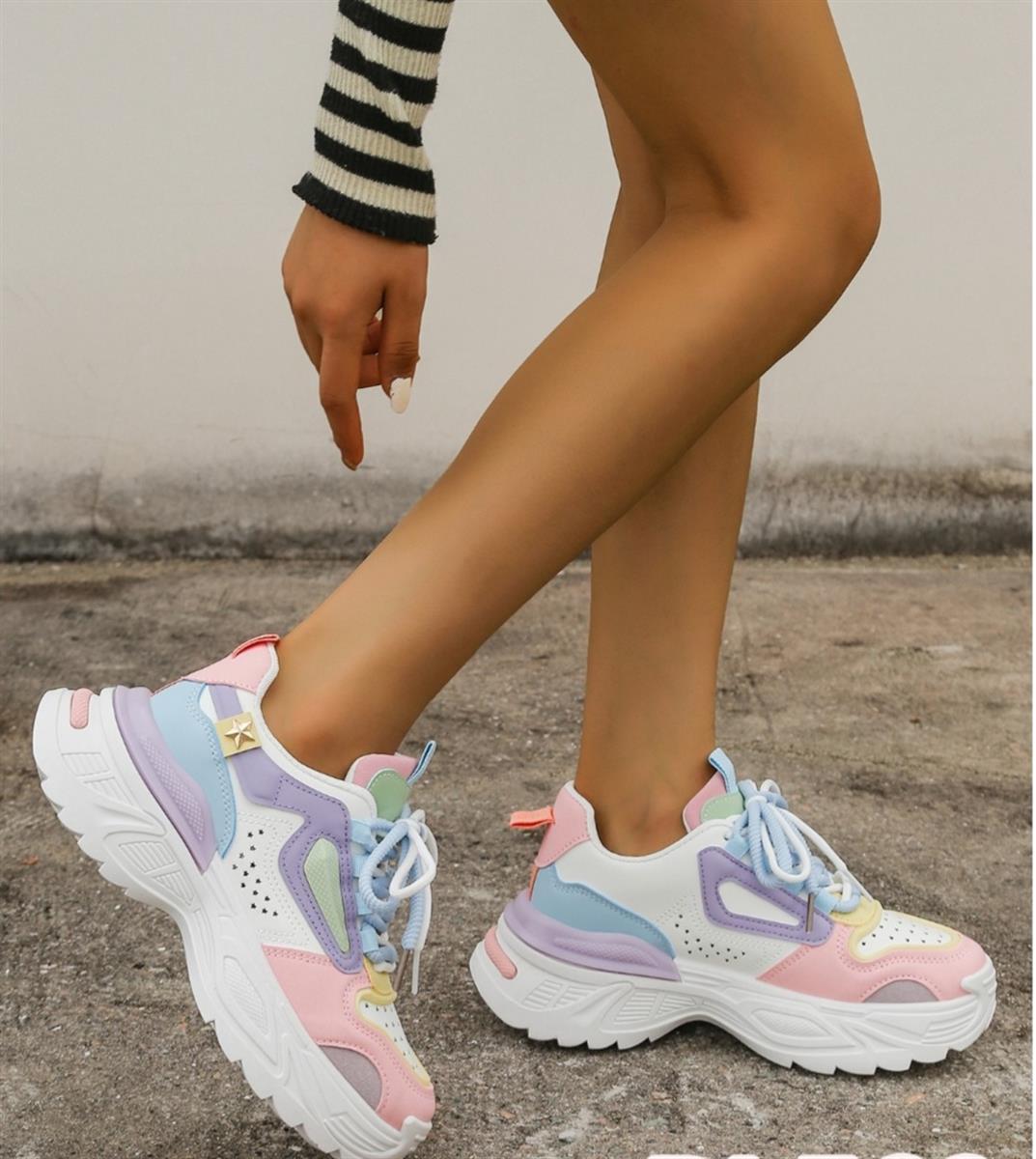 Sneaker COLOUR